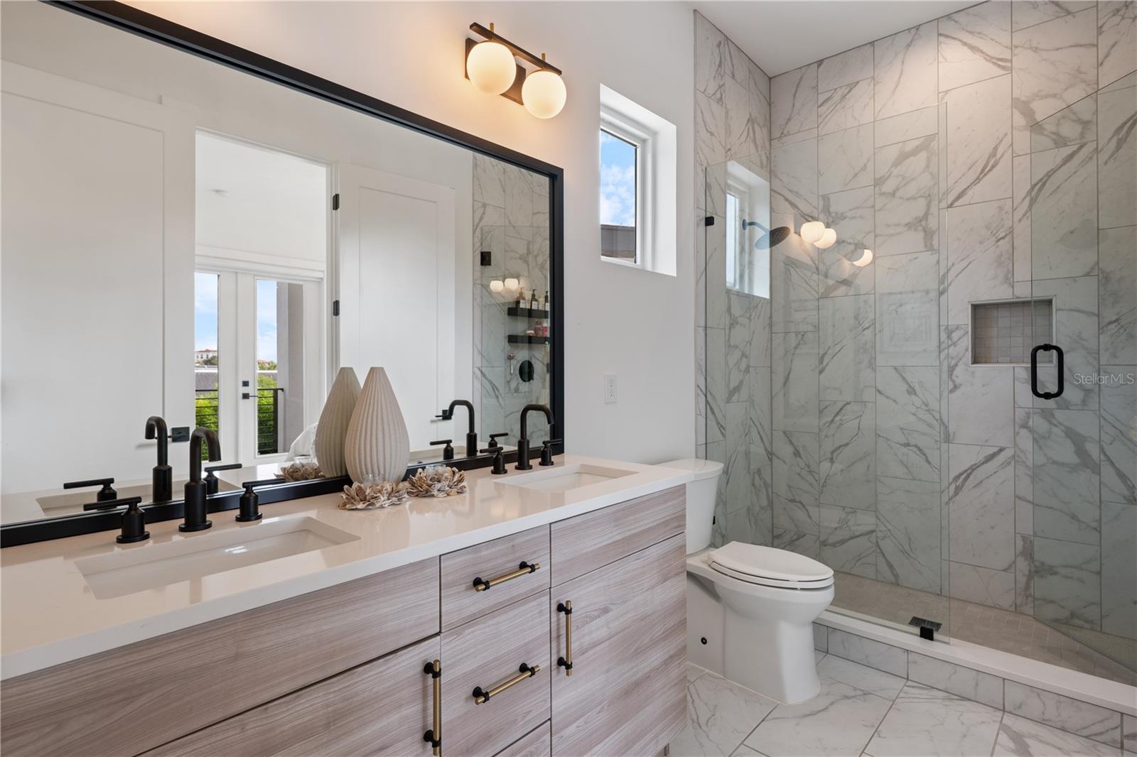 TWIN ACRES - Residential