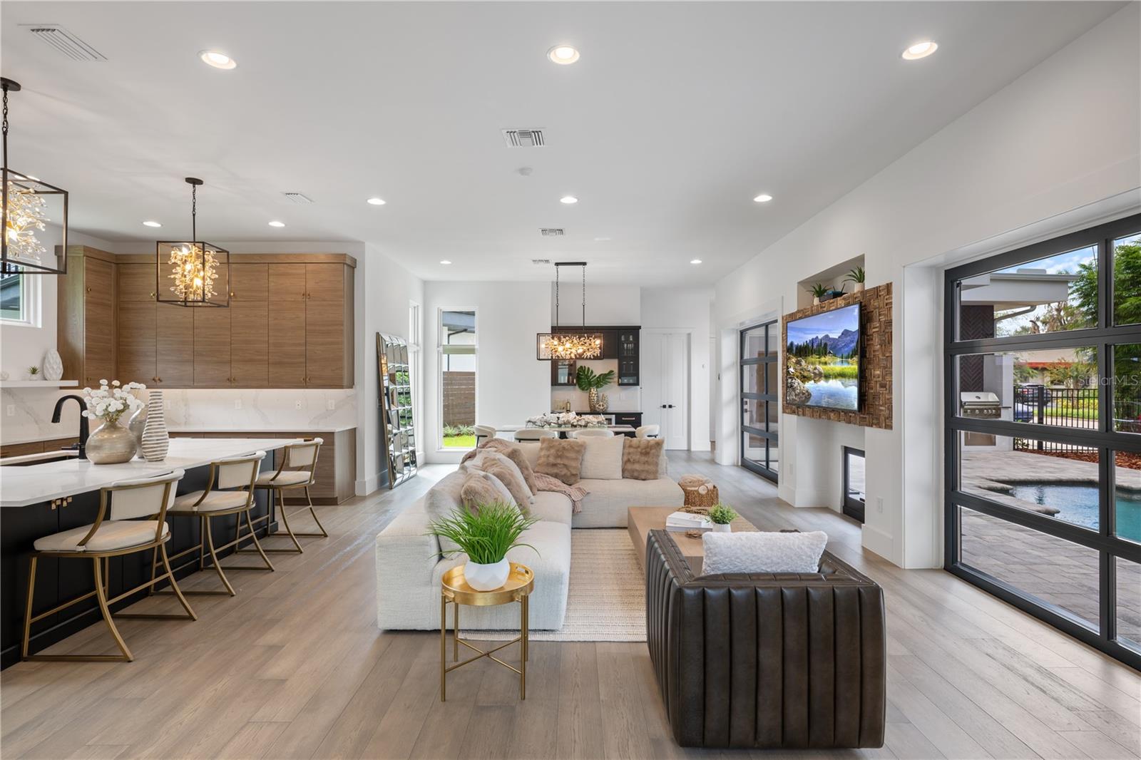 TWIN ACRES - Residential