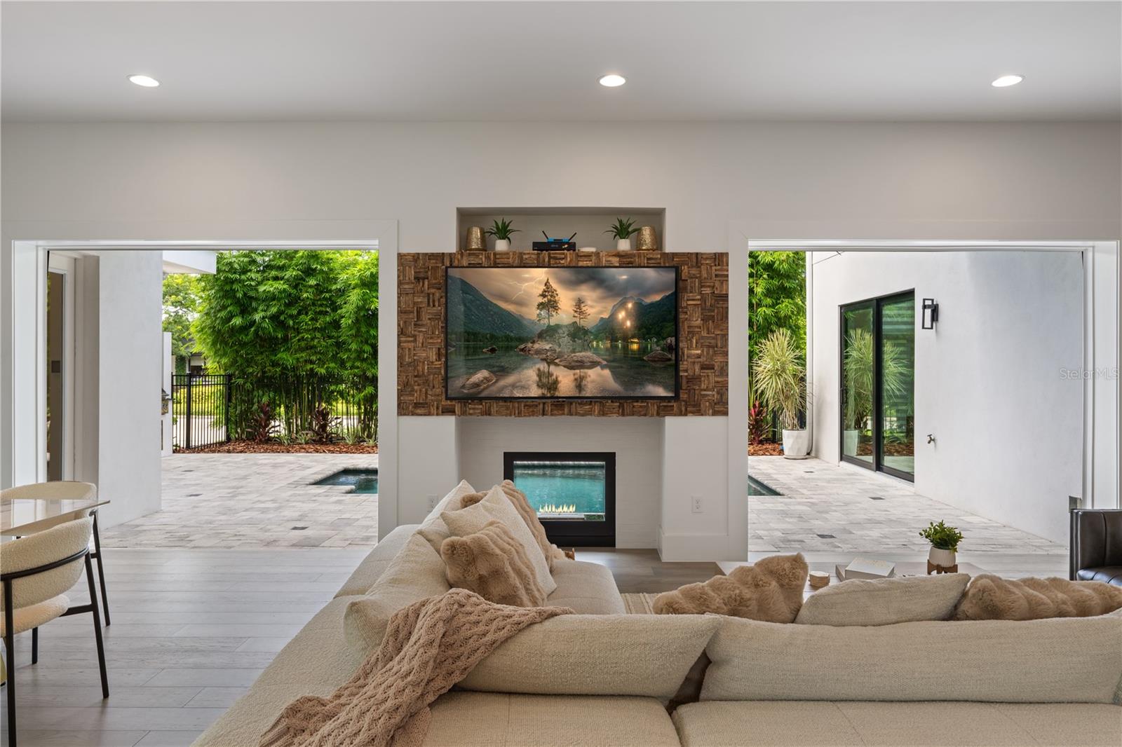 TWIN ACRES - Residential