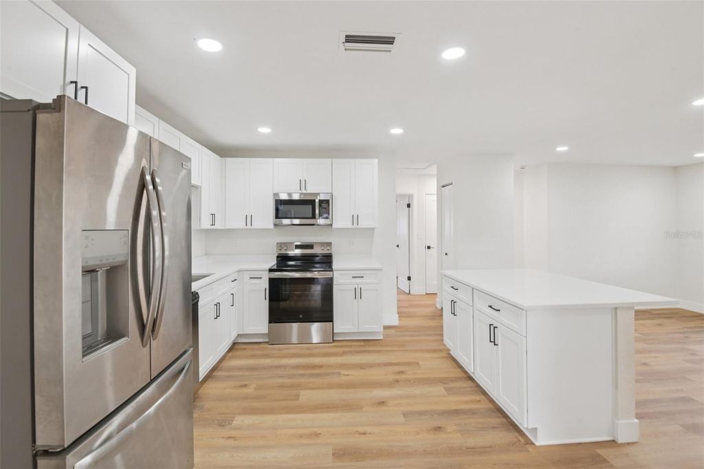 Photo of 920 43rd Avenue NE, St Petersburg, FL 33703 (MLS # TB8483798)