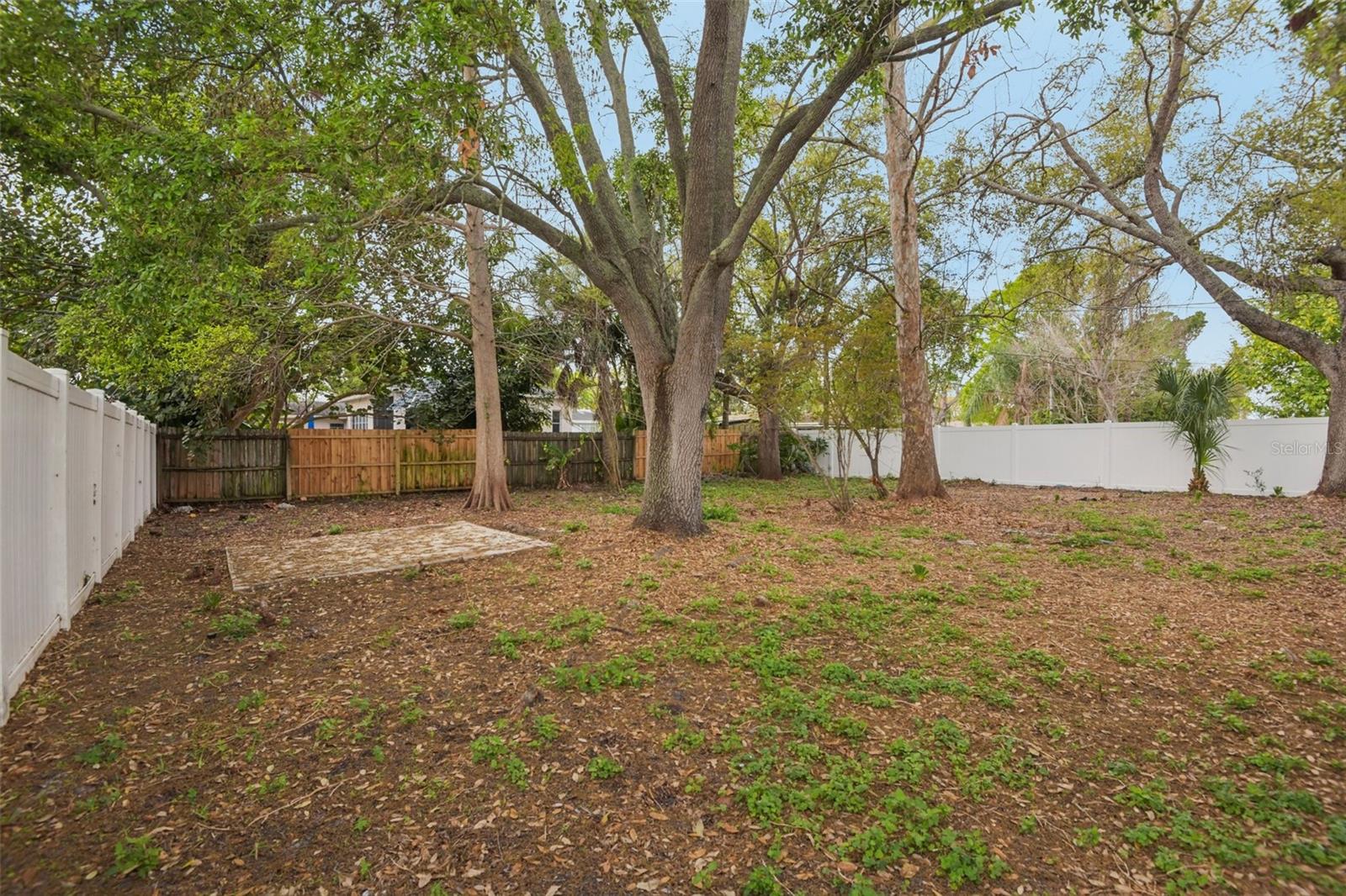 SNELL SHORES - Residential