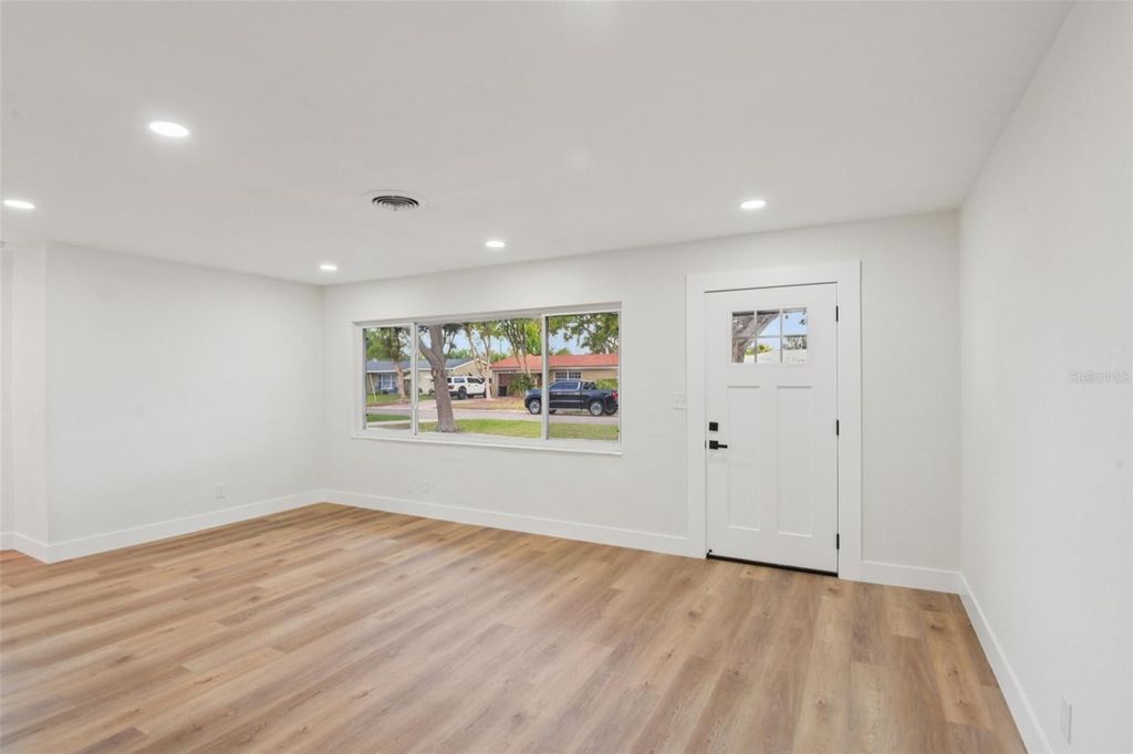 Photo of 920 43rd Avenue NE, St Petersburg, FL 33703 (MLS # TB8483798)