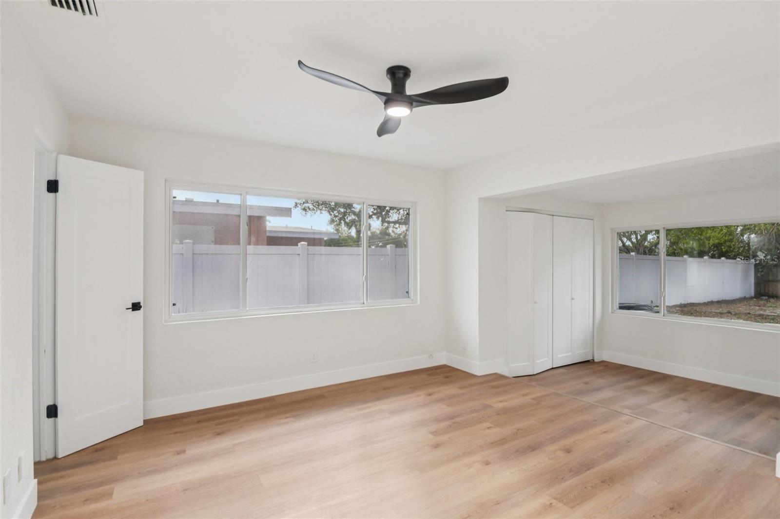 SNELL SHORES - Residential