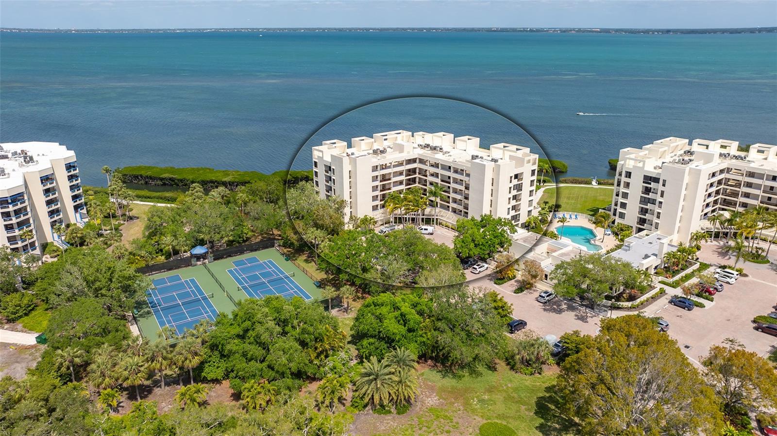 2020 HARBOURSIDE DRIVE 454