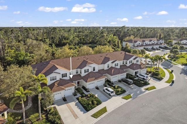 TOWNS AT LAKESIDE - Residential Lease