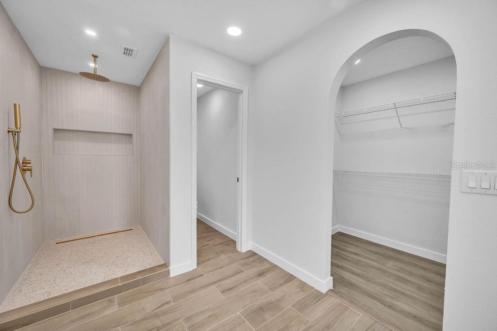 HOLLY HILL ESTATES - Residential