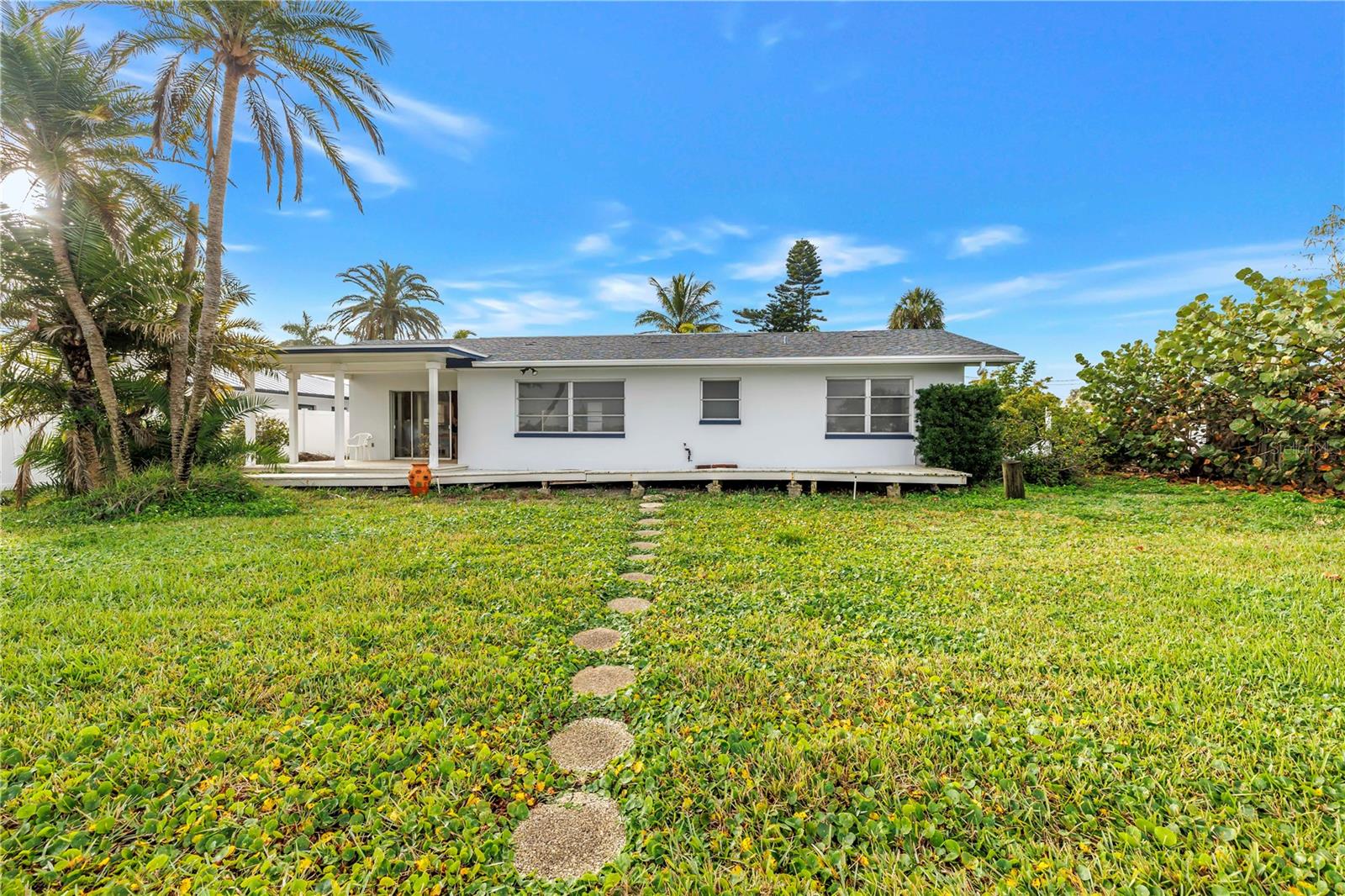 BELLE VISTA POINT - Residential