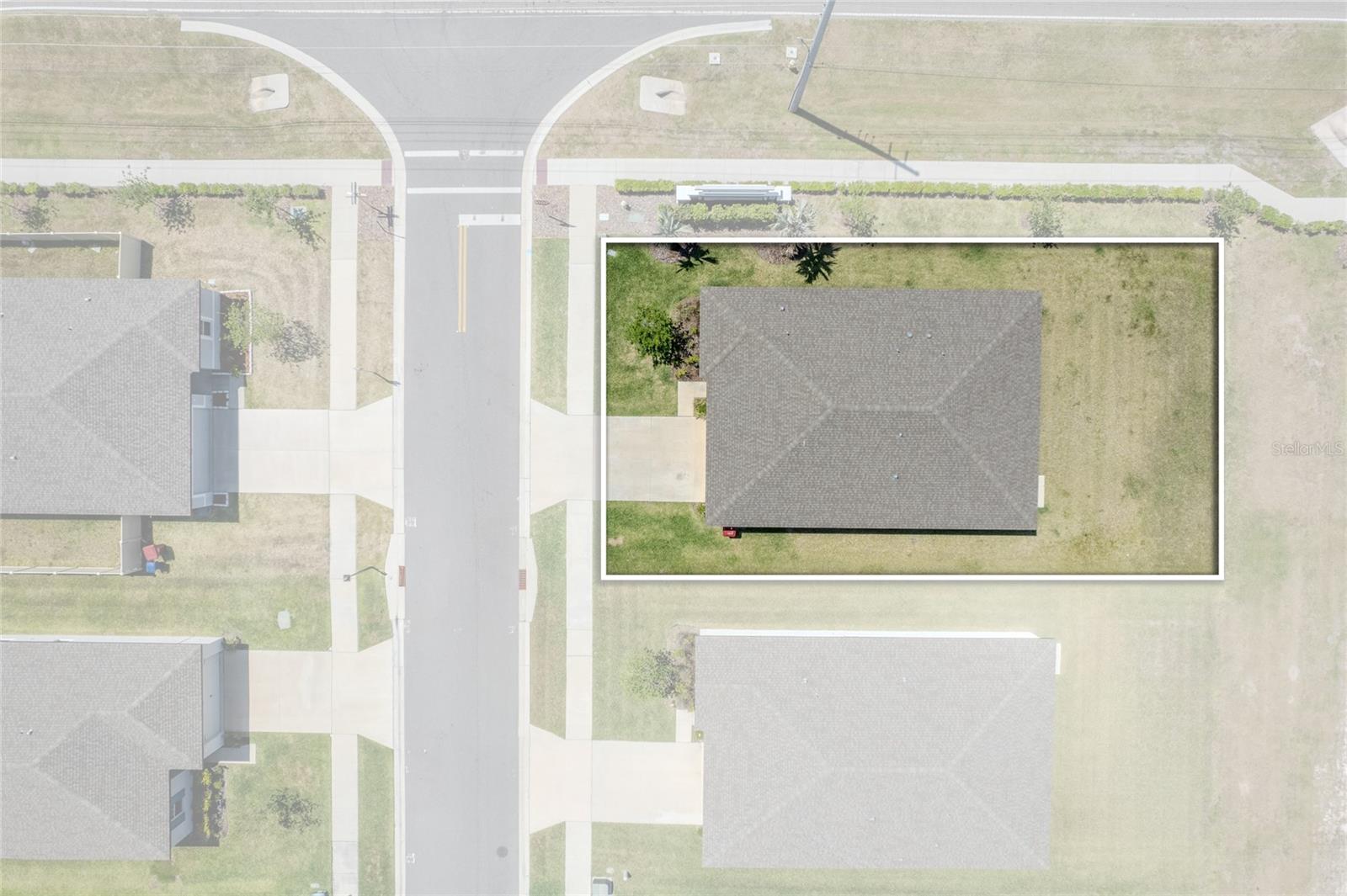 LANTANA GROVE - Residential