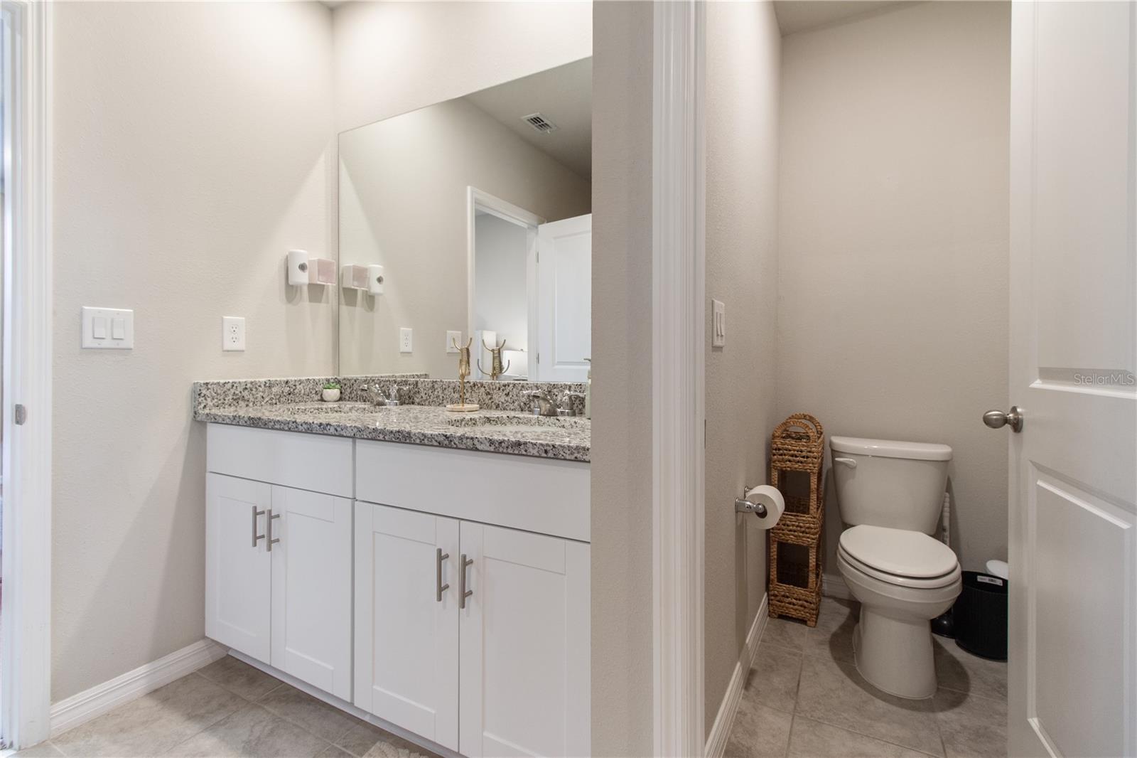 LANTANA GROVE - Residential