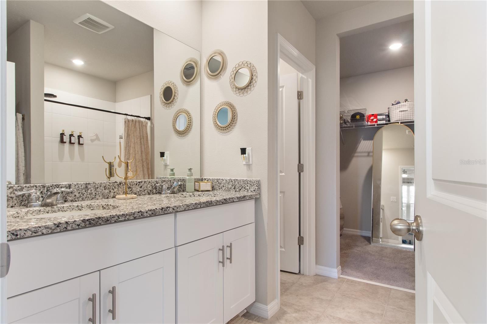LANTANA GROVE - Residential