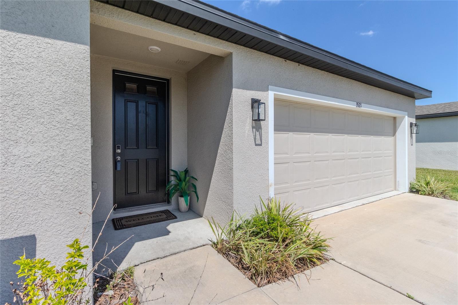 LANTANA GROVE - Residential