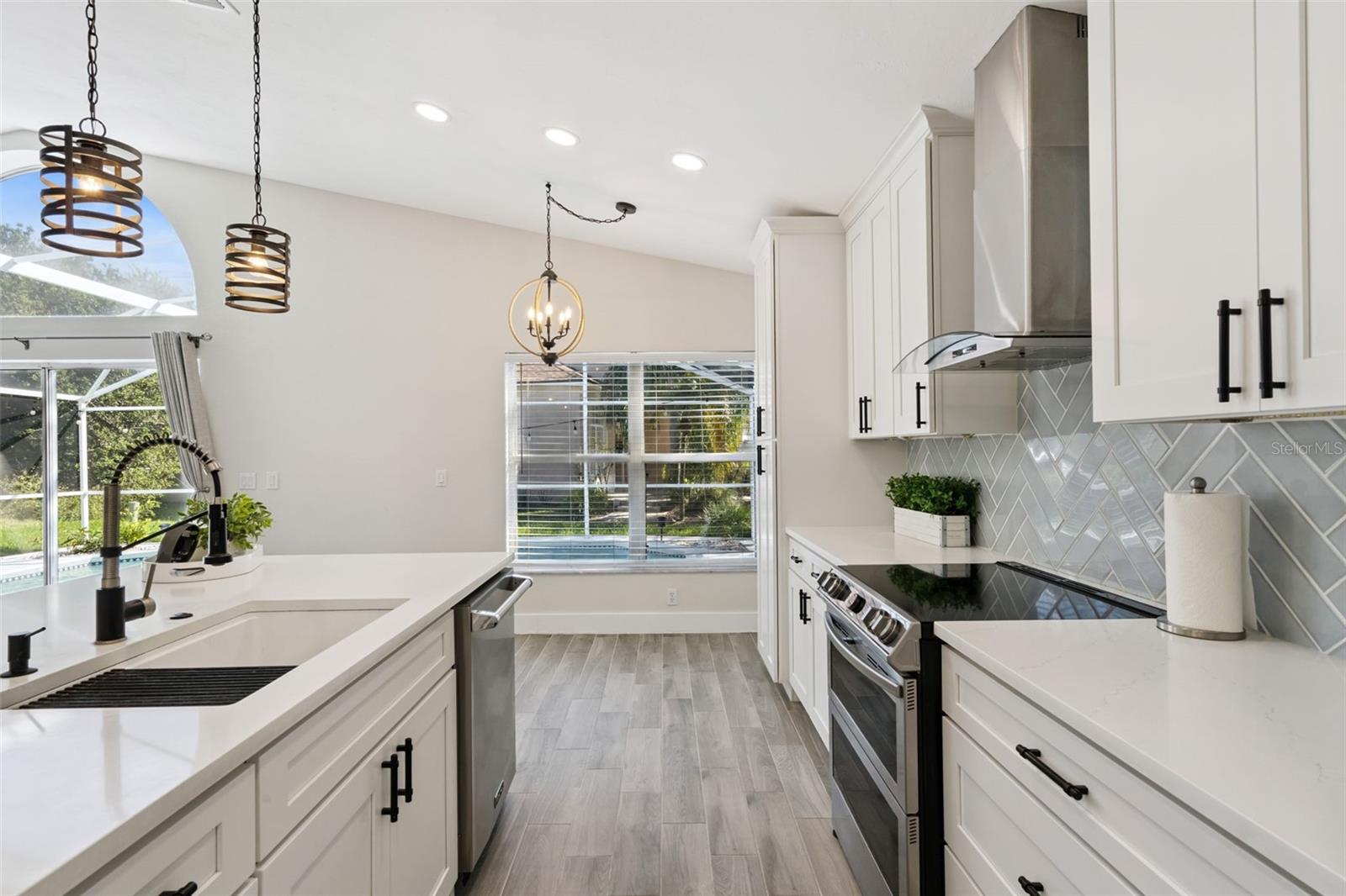 HUNTERS CREEK TR 115 PH 01 - Residential