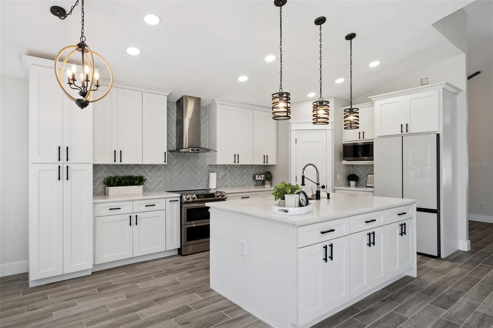 HUNTERS CREEK TR 115 PH 01 - Residential