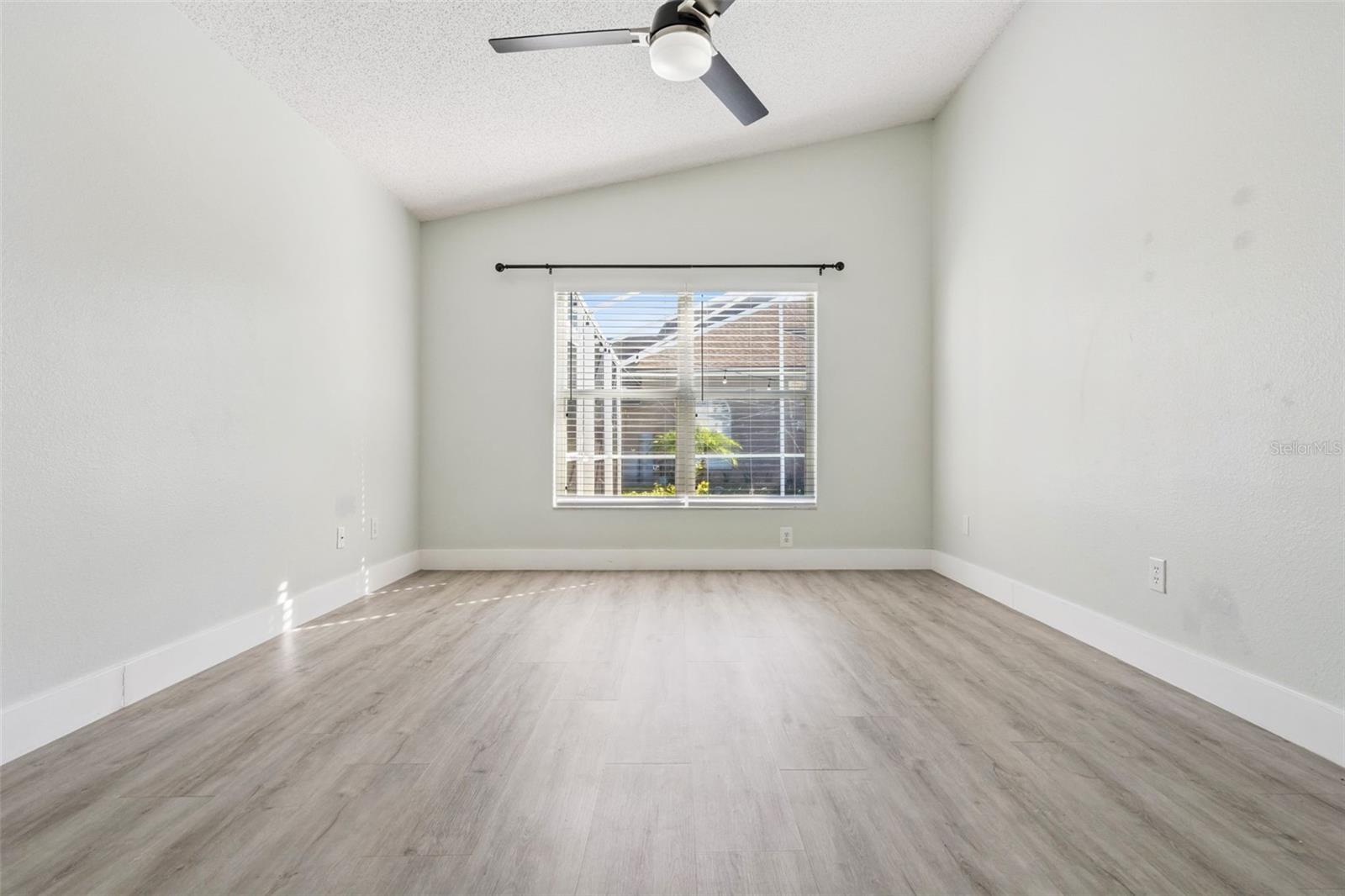 HUNTERS CREEK TR 115 PH 01 - Residential