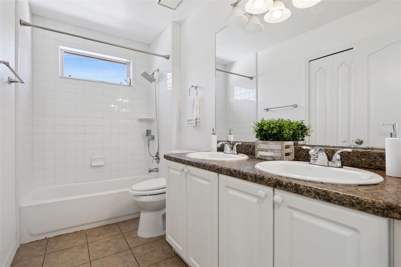 HUNTERS CREEK TR 115 PH 01 - Residential