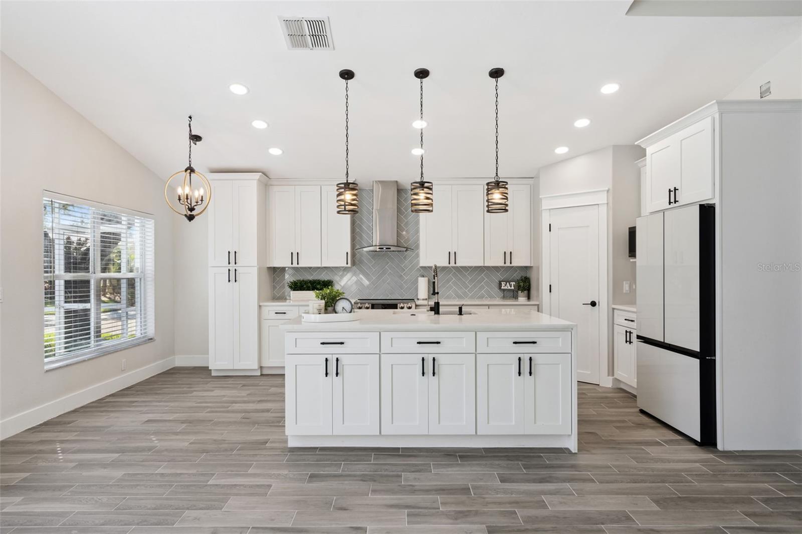 HUNTERS CREEK TR 115 PH 01 - Residential