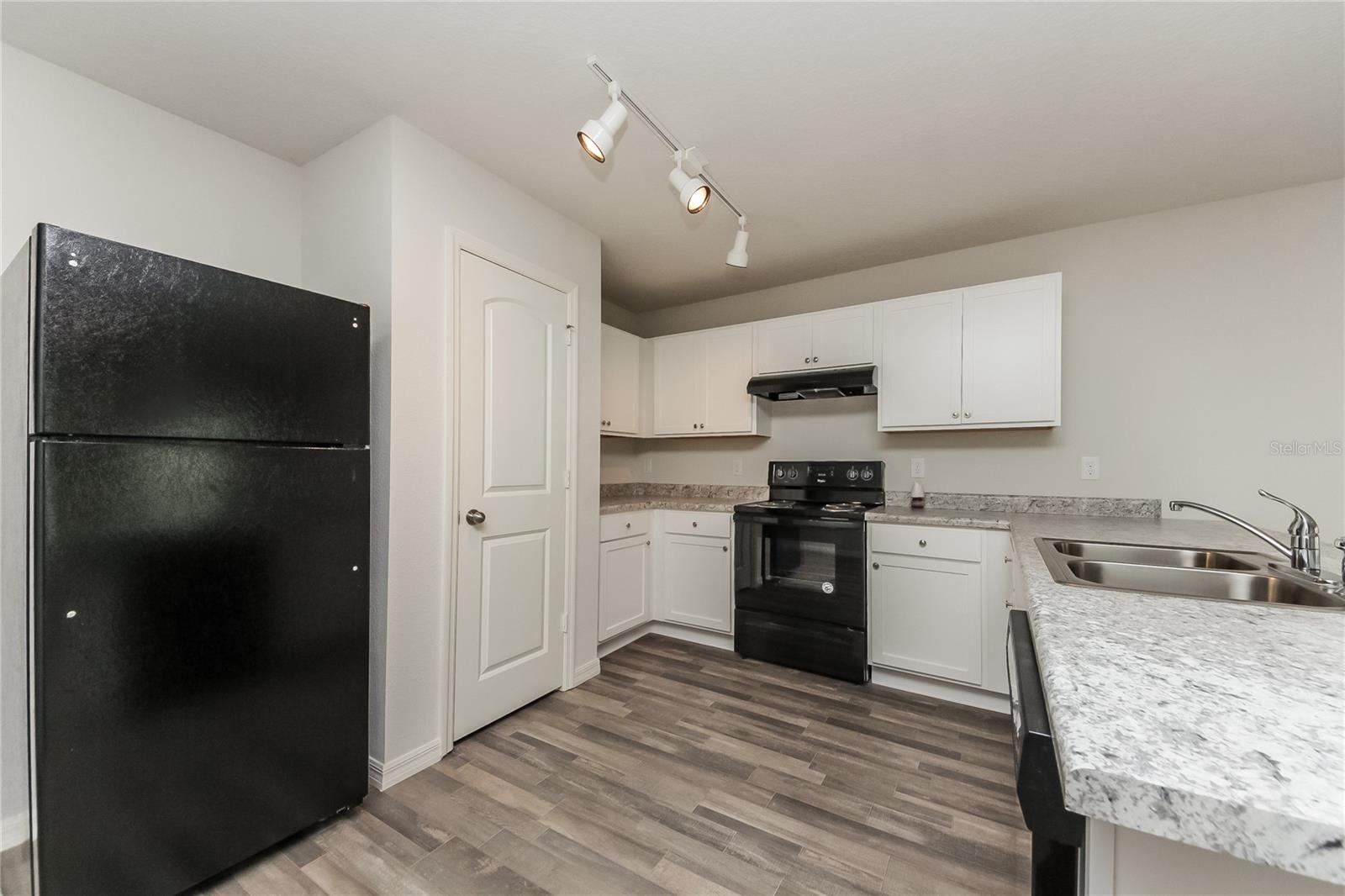 POINCIANA NBRHD 02 NORTH VILLAGE 08 - Residential Lease