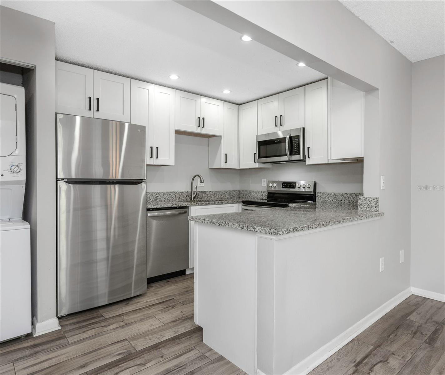 PINE RIDGE AT LAKE TARPON VILLAGE - Residential