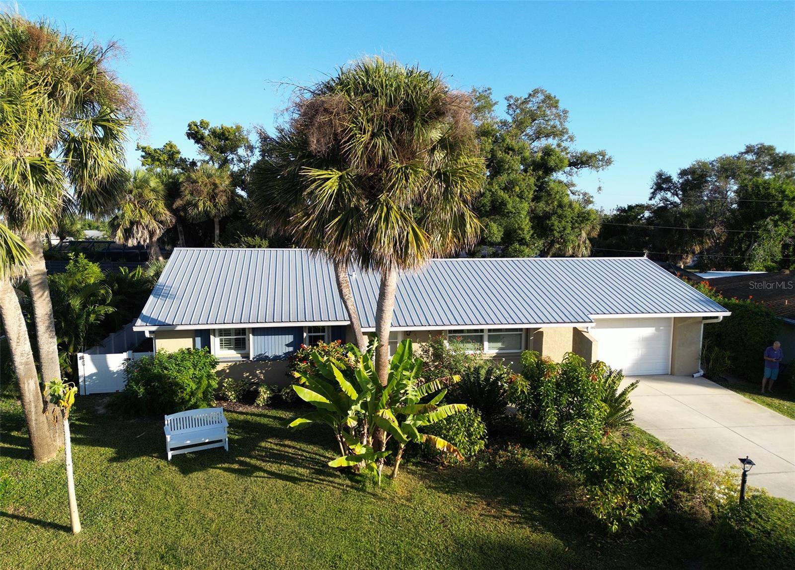 506 CASAS BONITAS DRIVE