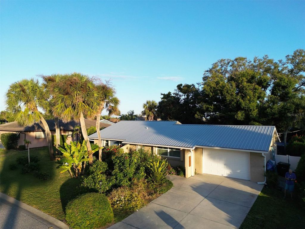 Photo of 506 Casas Bonitas Drive, Nokomis, FL 34275 (MLS # A4666794)