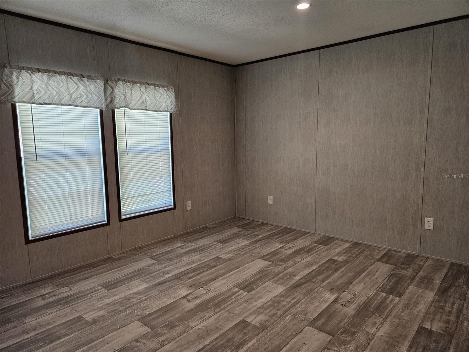 HILLTOP - Residential