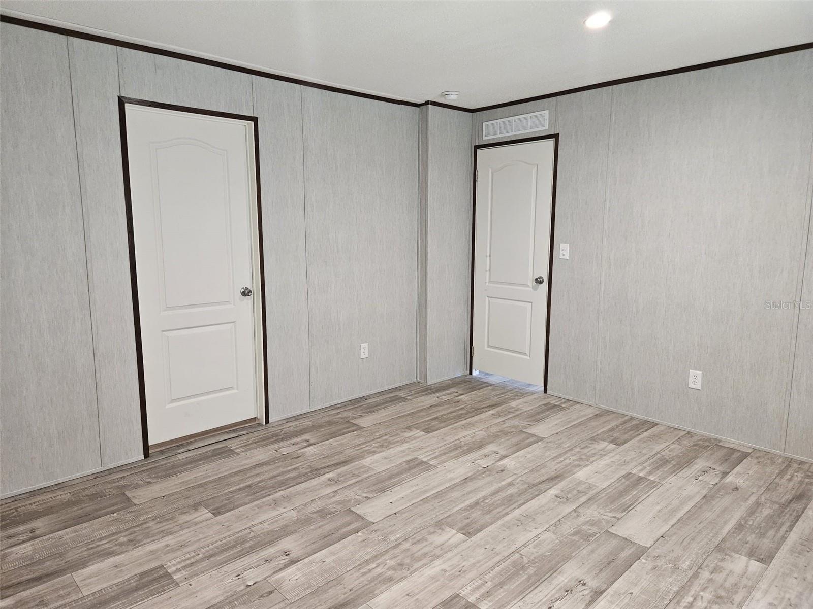 HILLTOP - Residential