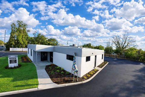 4804 EDGEWATER DRIVE ORLANDO FL 32804