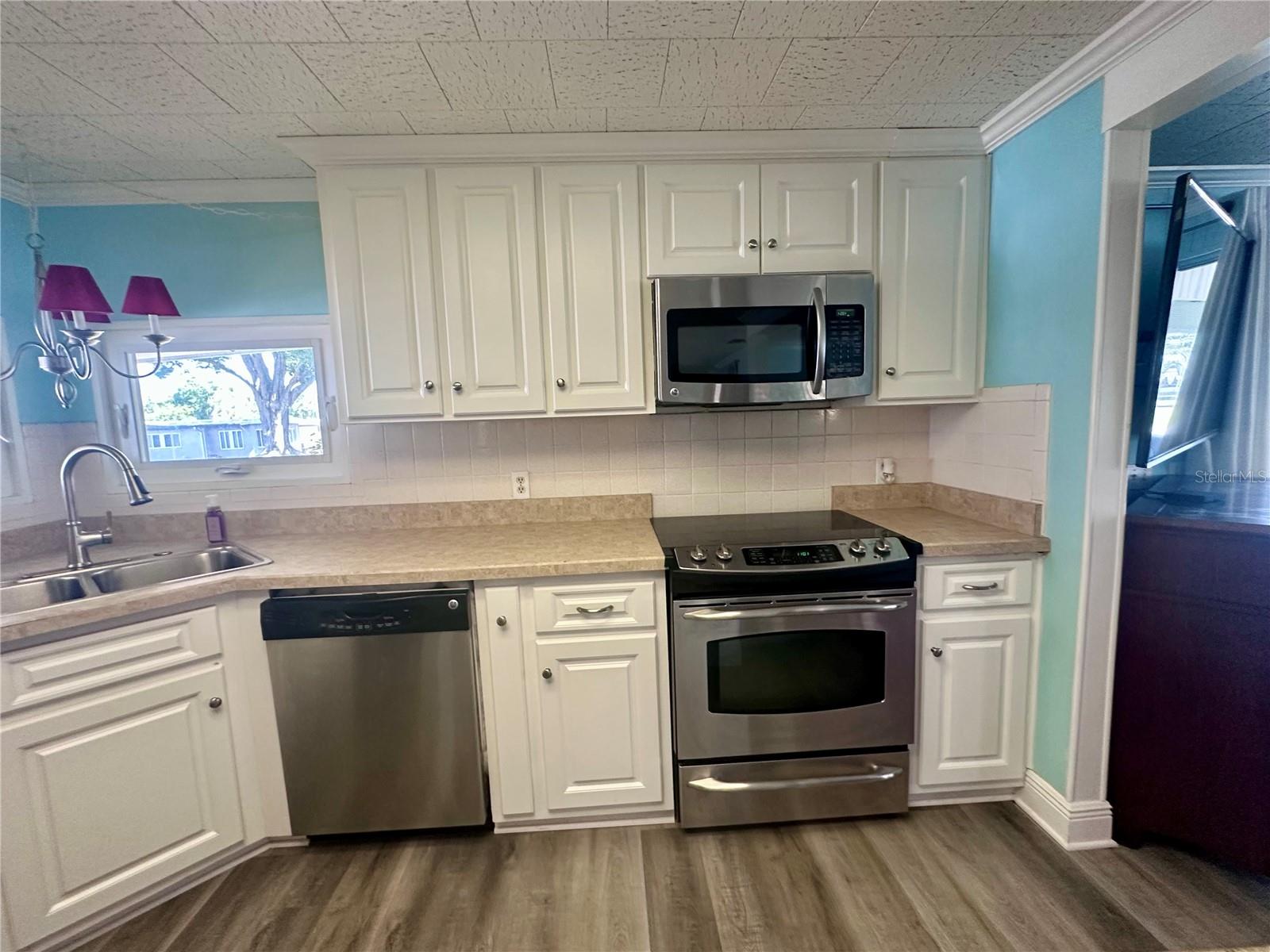 FAIRWAY VILLAGE MOBILE HOME PARK UNREC - Residential