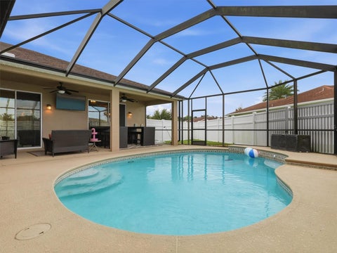 Tiny photo for 12420 NE 48th Circle, Oxford, FL 34484 (MLS # G5119486)