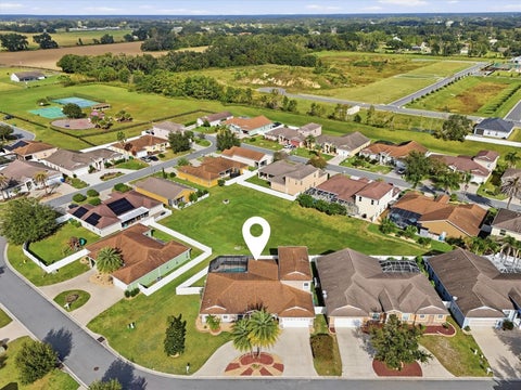 Tiny photo for 12420 NE 48th Circle, Oxford, FL 34484 (MLS # G5119486)