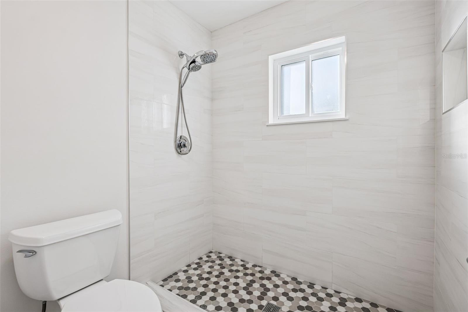 LAKE RIDGE VILLAGE - Residential