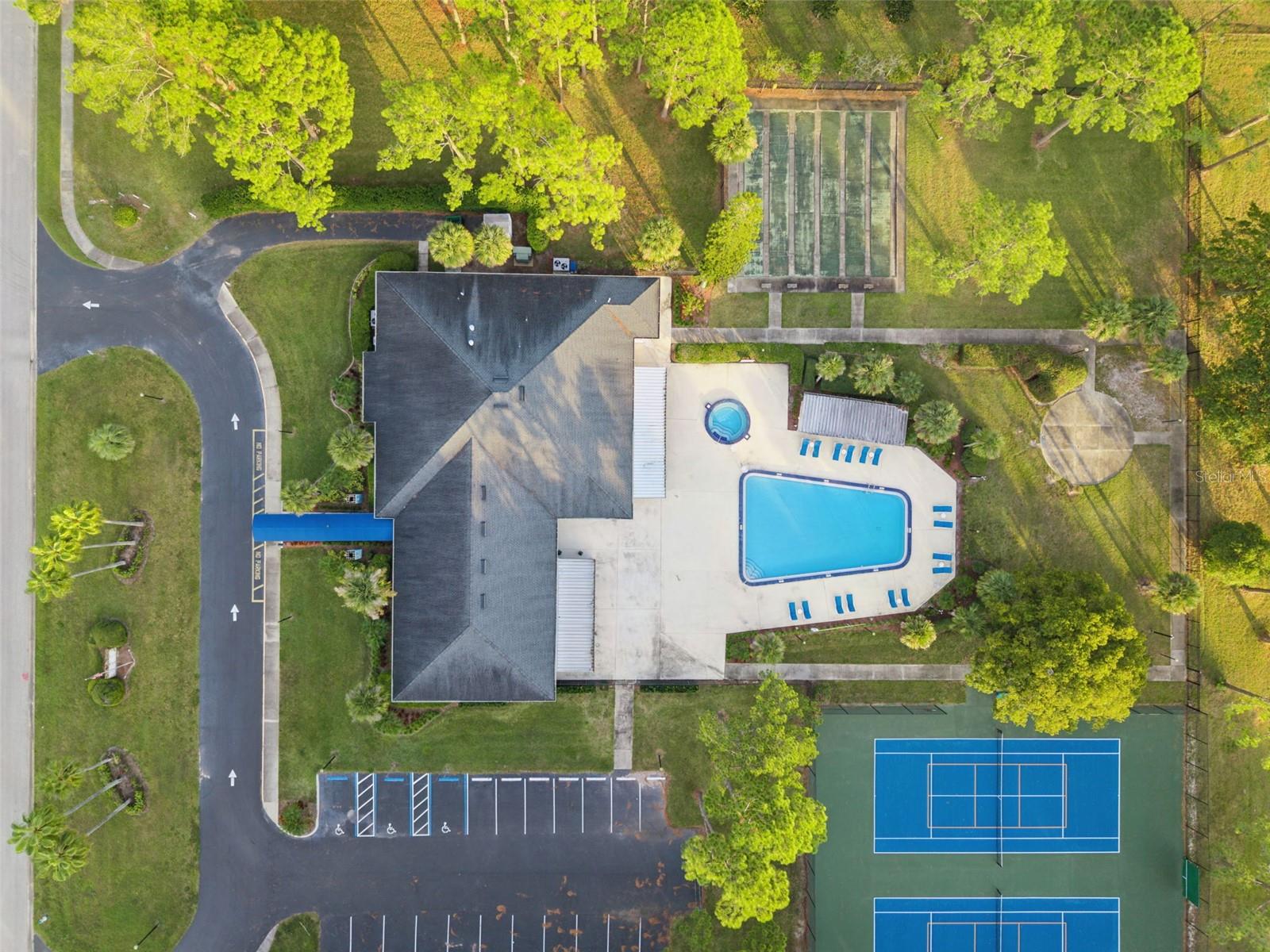 LAKE RIDGE VILLAGE - Residential