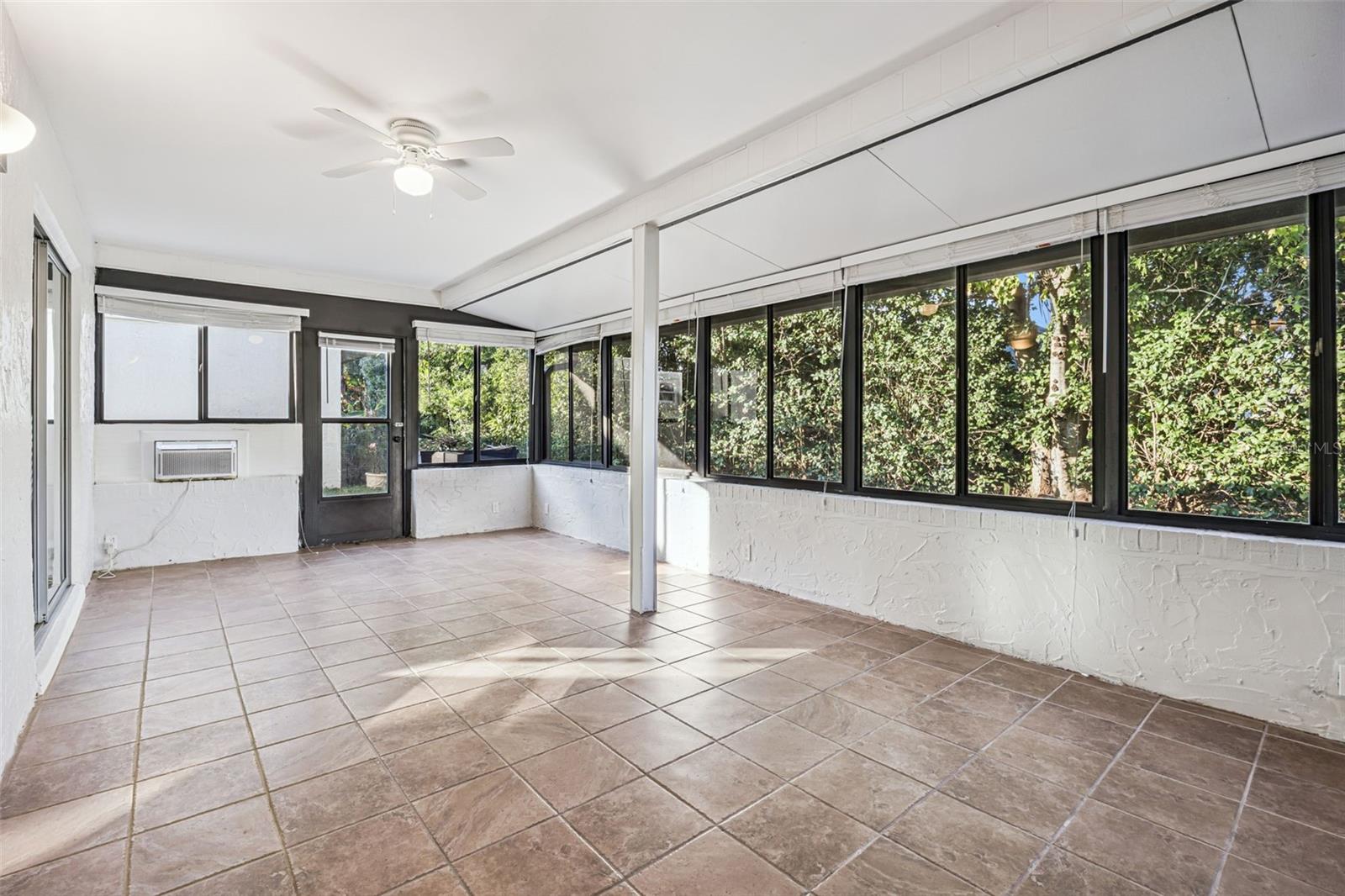 LAKE RIDGE VILLAGE - Residential