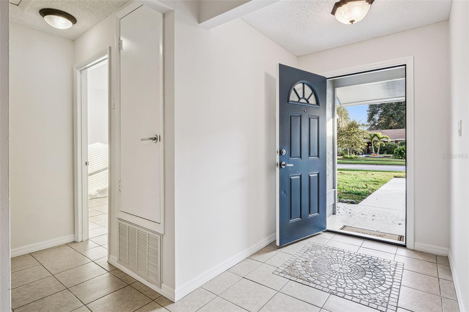 LAKE RIDGE VILLAGE - Residential