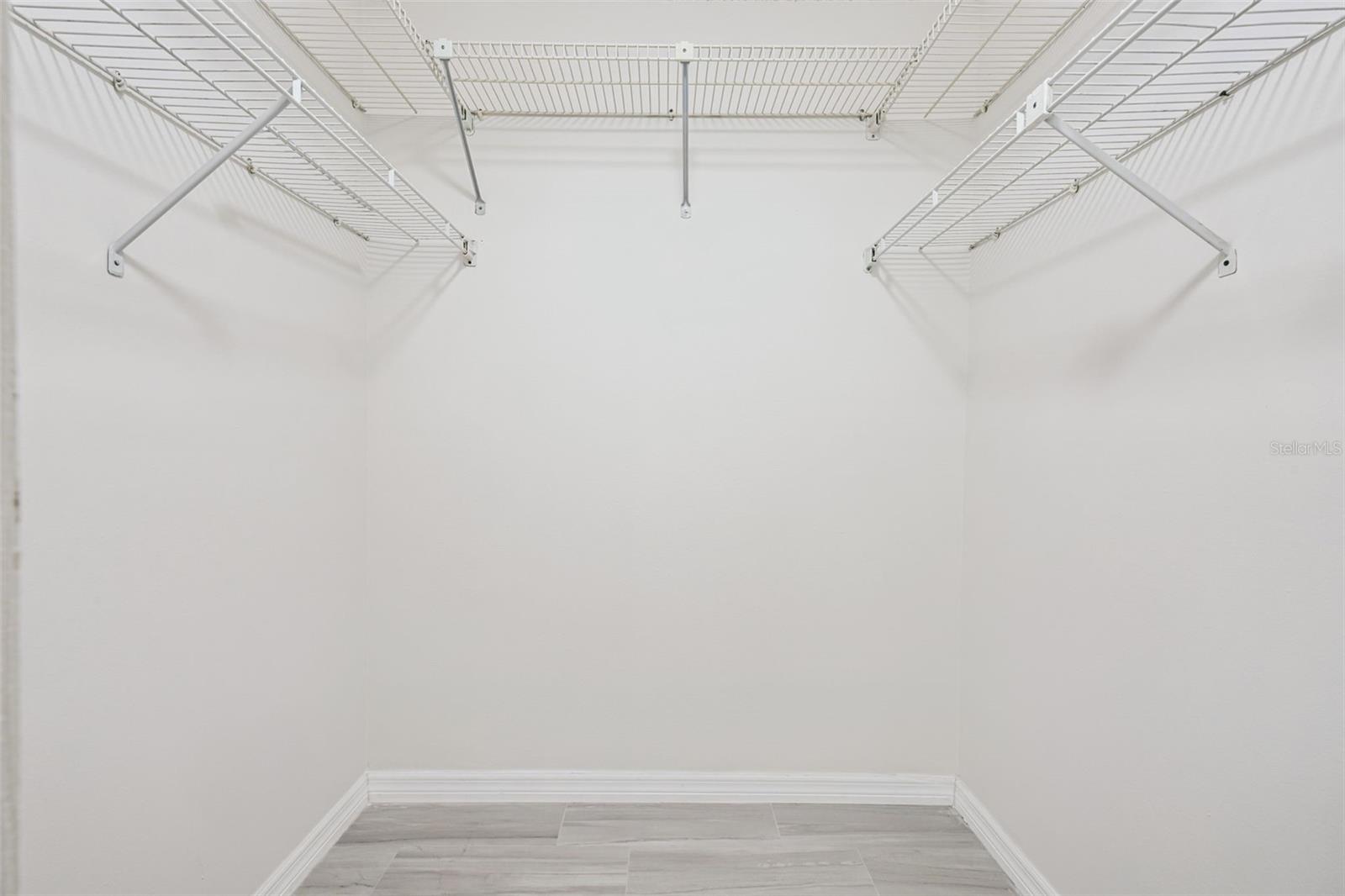 LAKE RIDGE VILLAGE - Residential