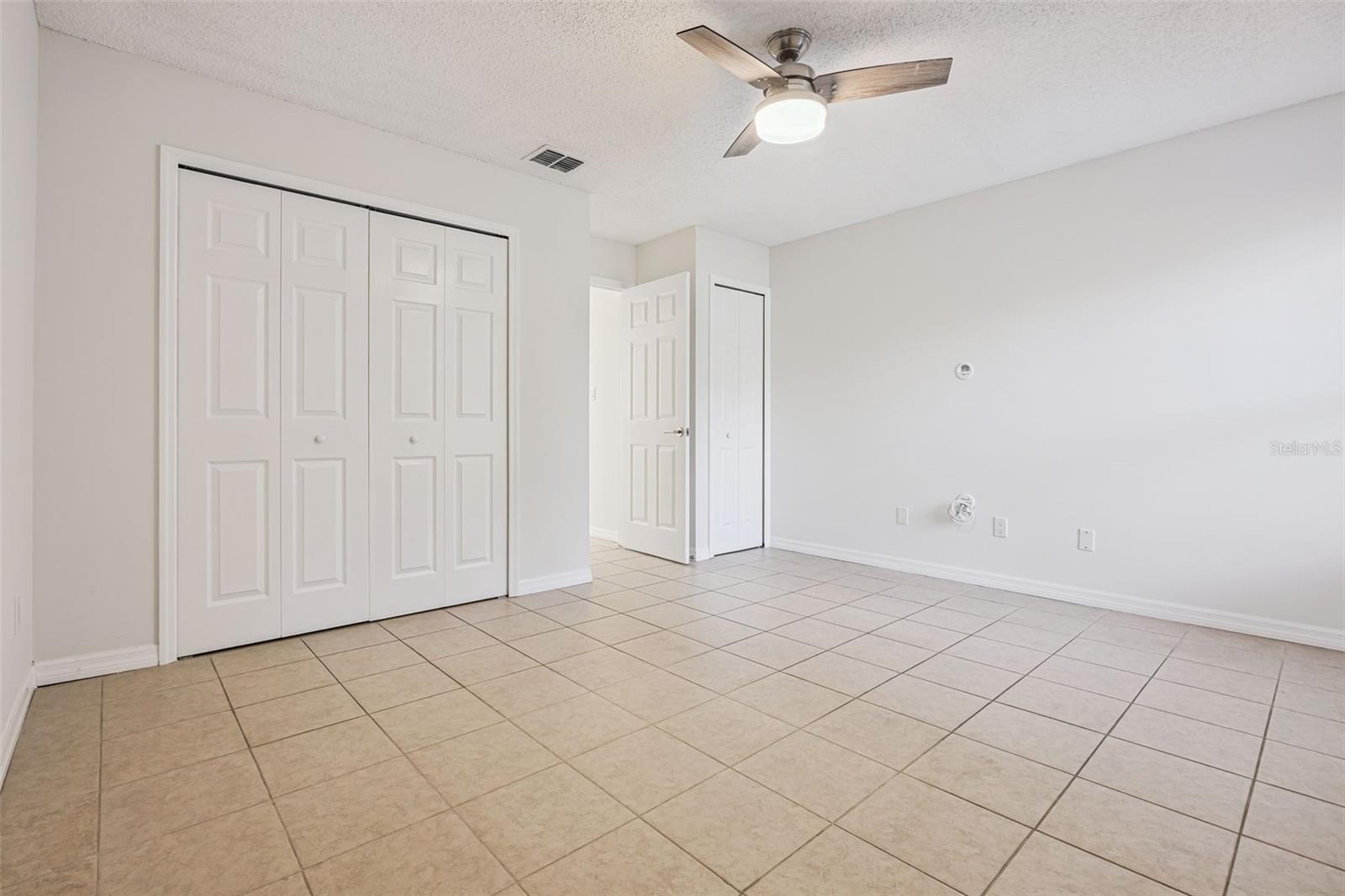 LAKE RIDGE VILLAGE - Residential