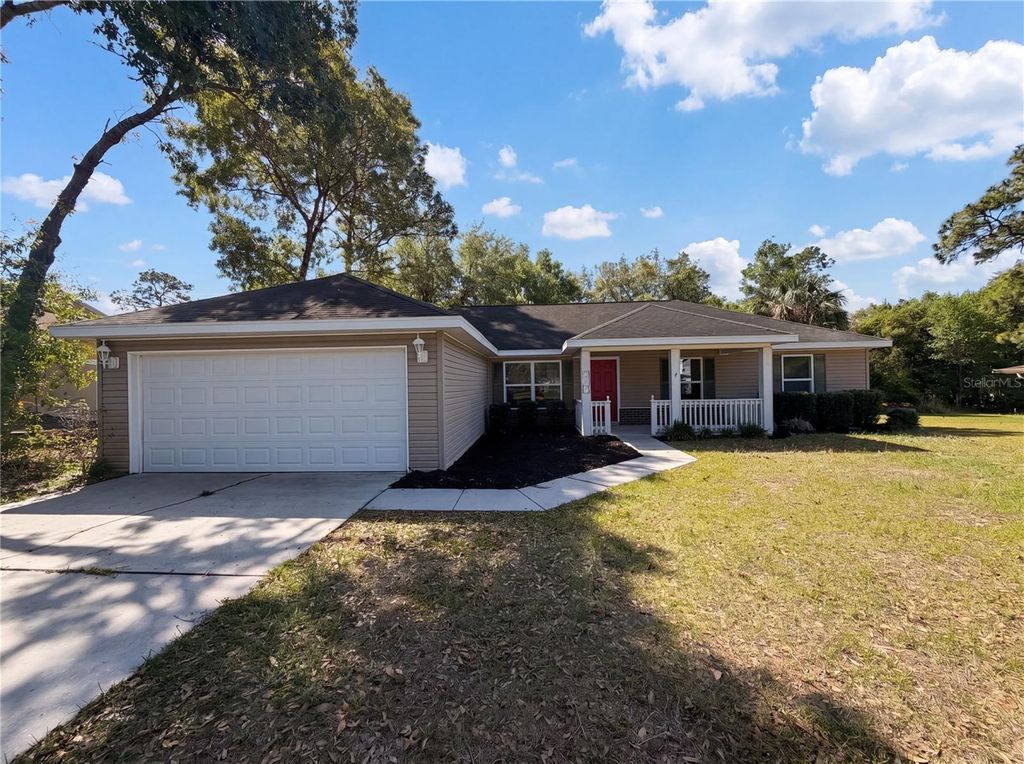 Photo of 517 Bahia Circle Run, Ocala, FL 34472 (MLS # O6403017)