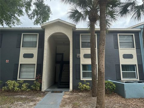 Condominium in ORLANDO FL 2559 ALAFAYA TRAIL.jpg