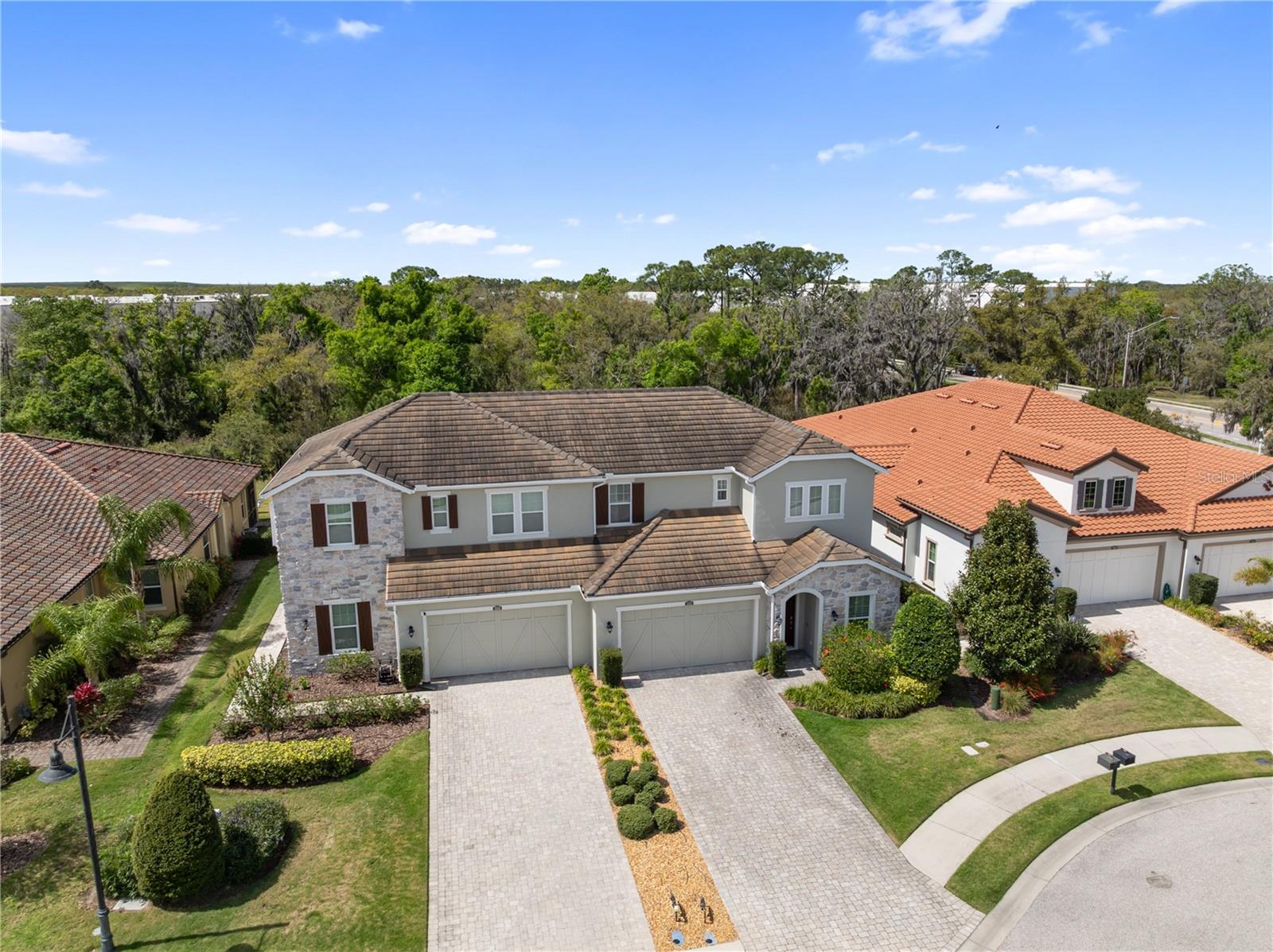 ARBOR GRANDE - Residential