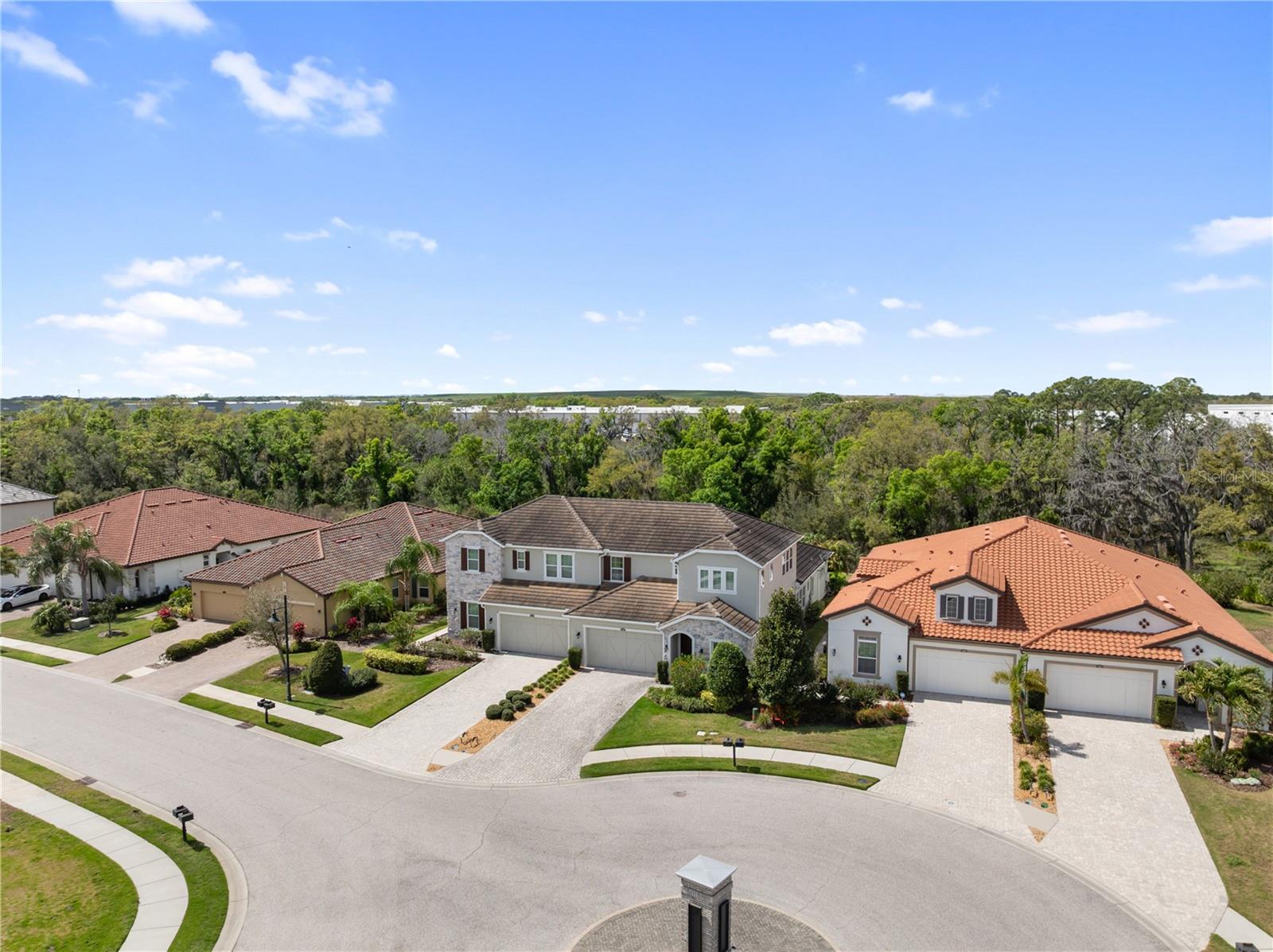 ARBOR GRANDE - Residential