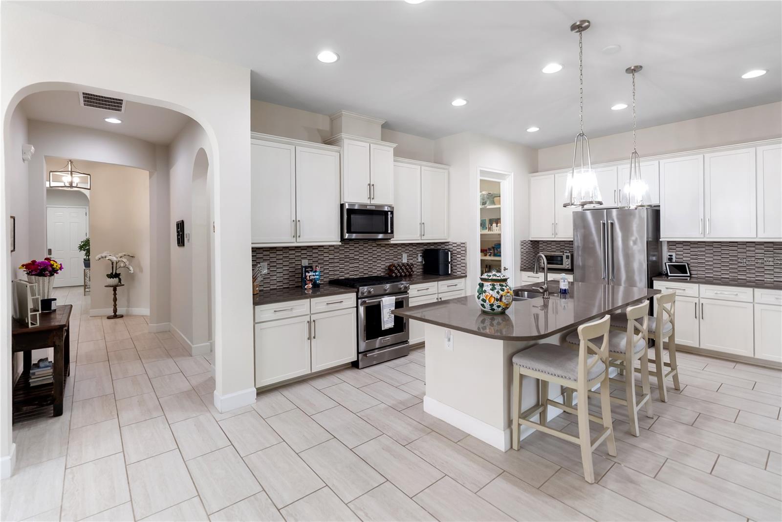 ARBOR GRANDE - Residential