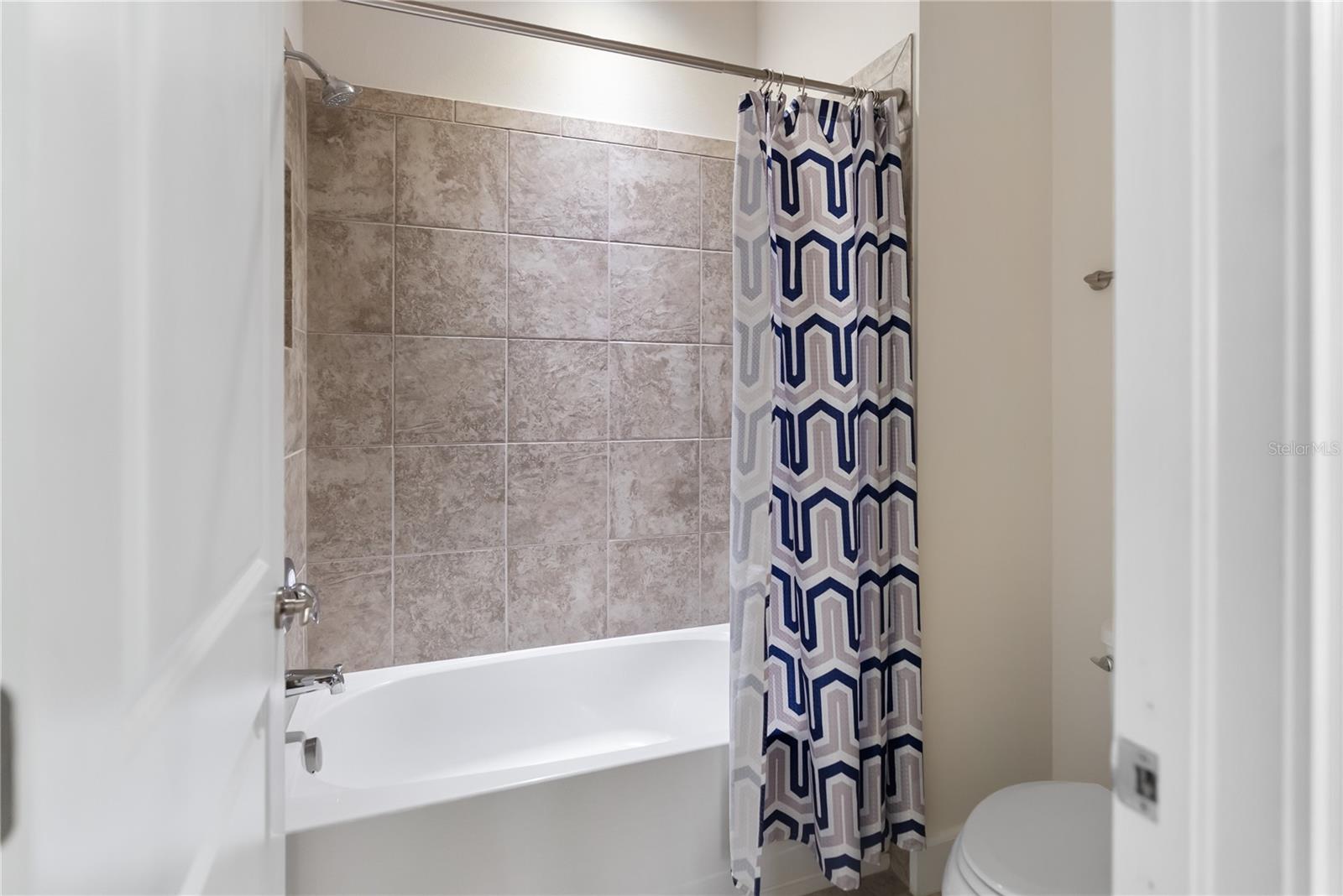 ARBOR GRANDE - Residential