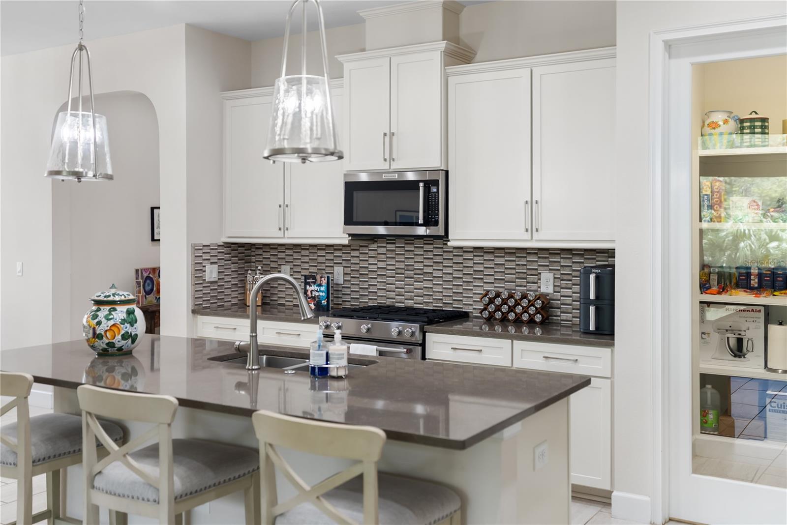 ARBOR GRANDE - Residential