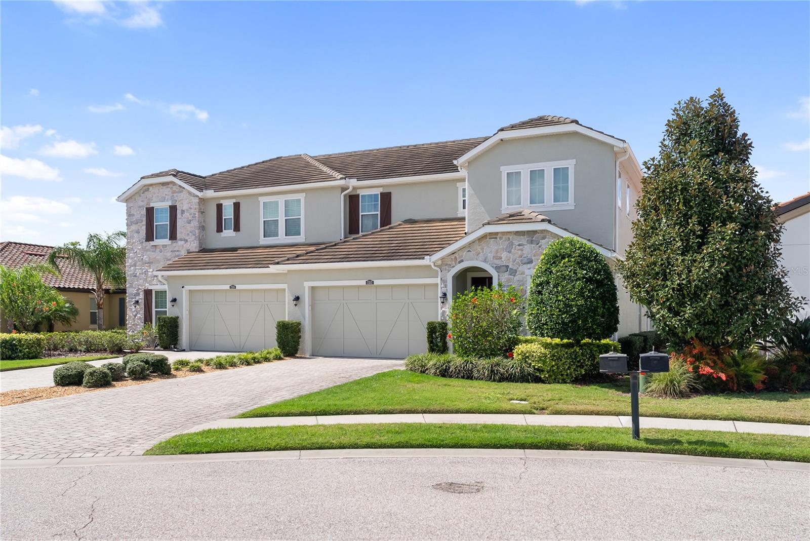 ARBOR GRANDE - Residential