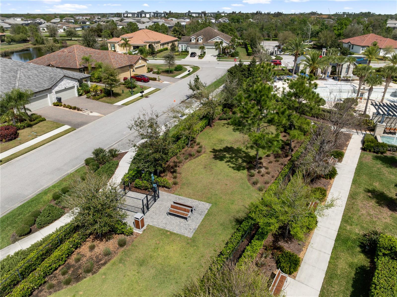 ARBOR GRANDE - Residential