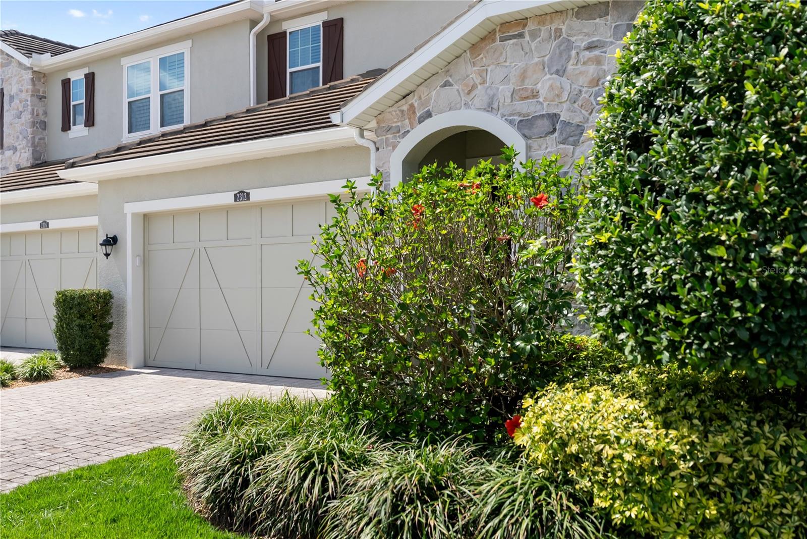 ARBOR GRANDE - Residential