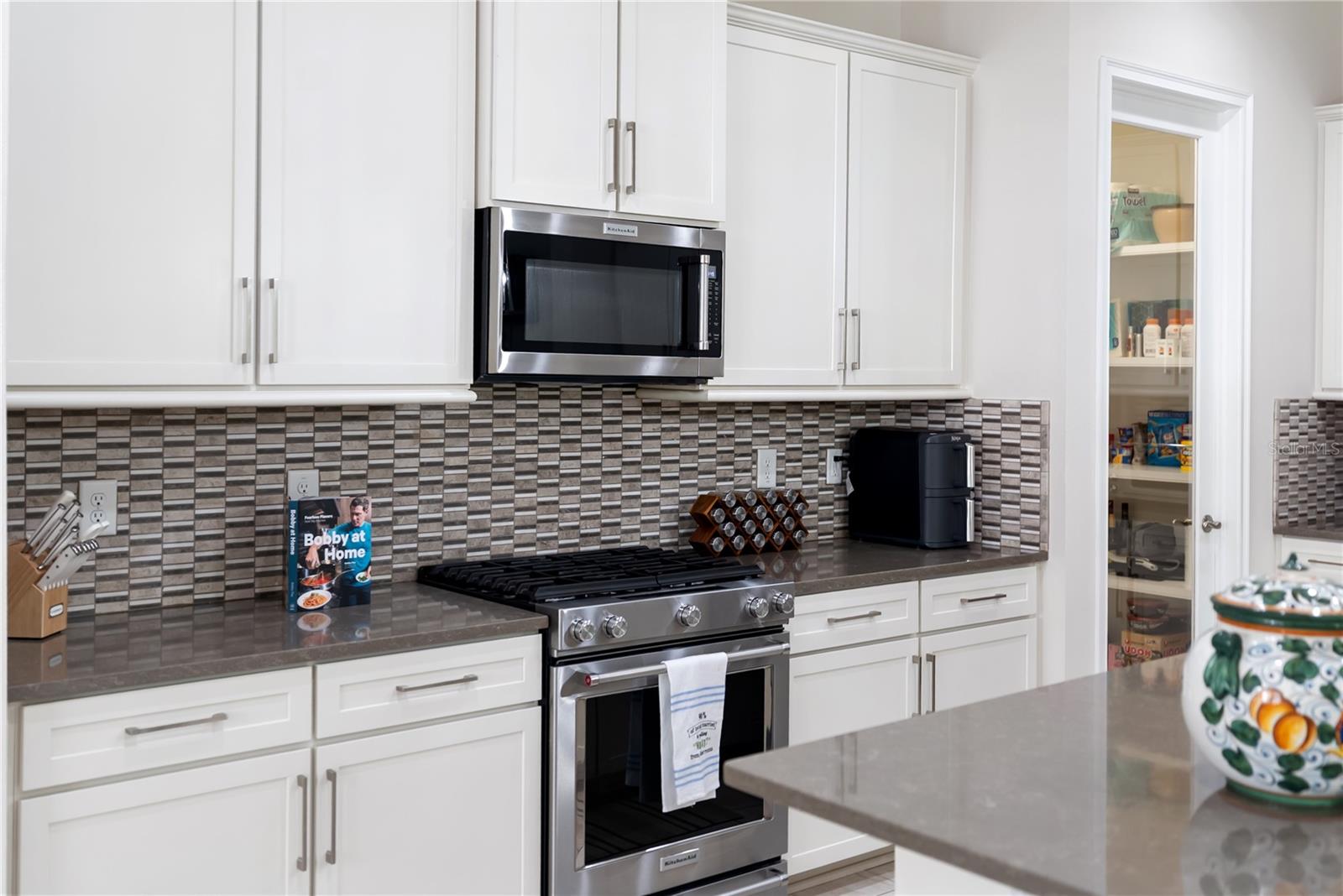 ARBOR GRANDE - Residential