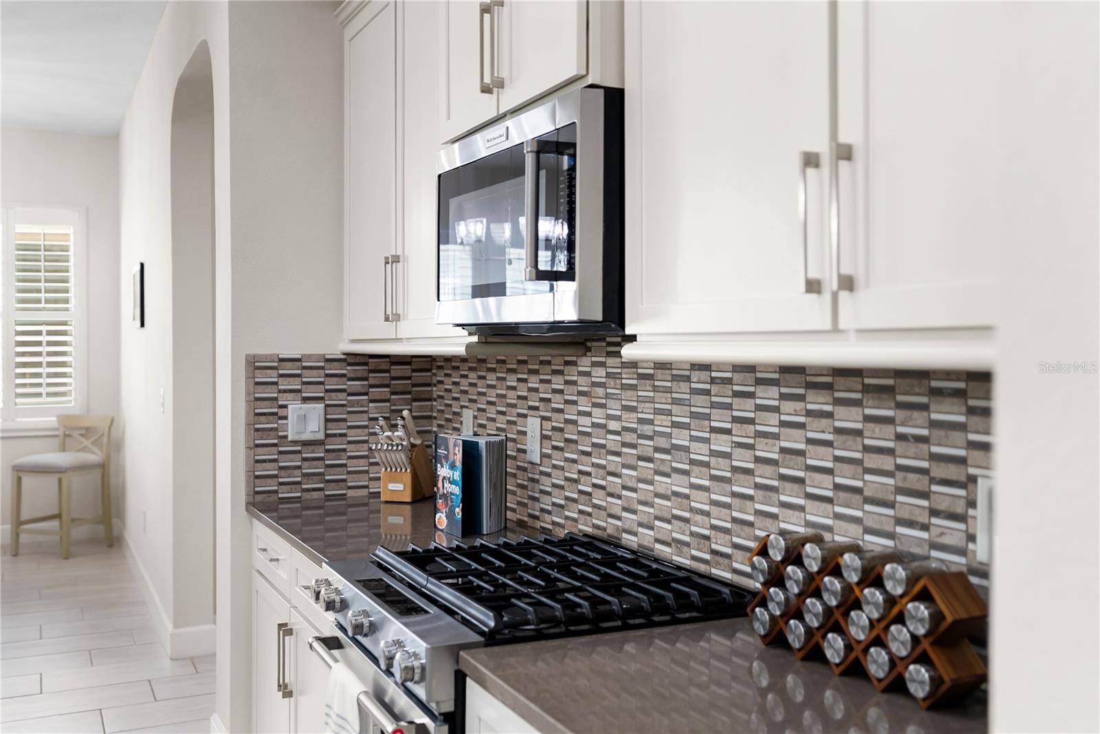 ARBOR GRANDE - Residential