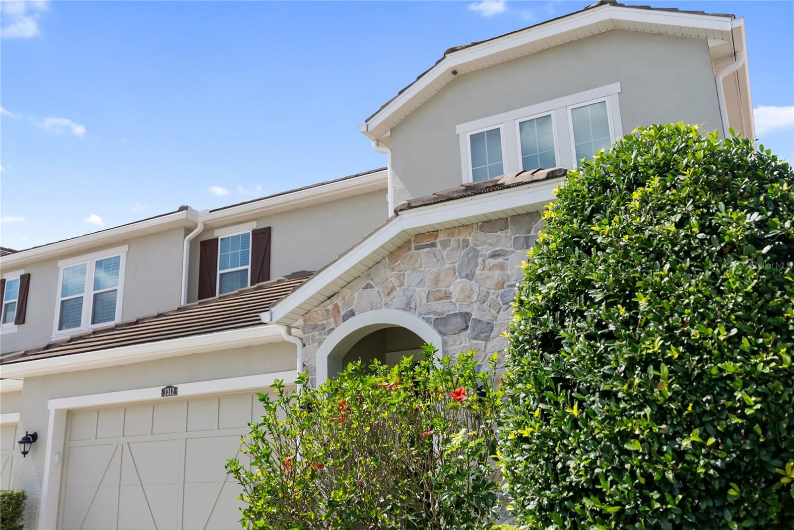 ARBOR GRANDE - Residential