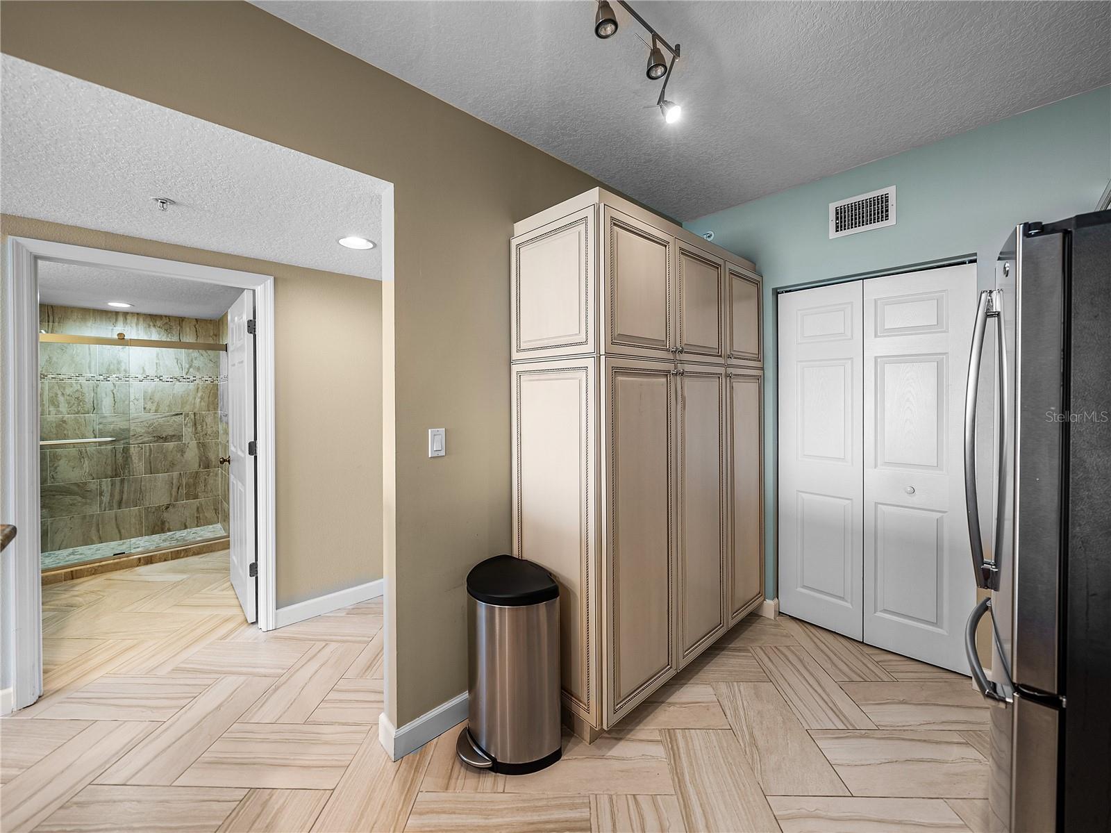 TIDES BEACH CLUB CONDO - Residential